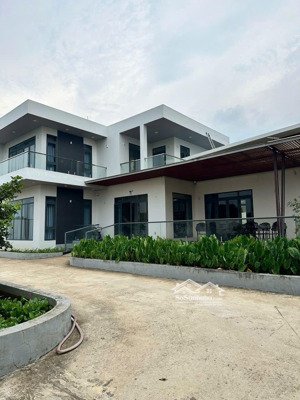 bán biệt thự nghỉ dưỡng. vị trí đắc địa ngay trung tâm xã sông xoài, tp. phú mỹ, bà rịavũng tàu