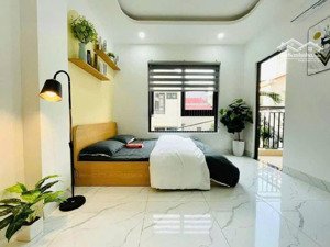 bán tòa chdv kim mã - 85m2*8t, tm 14phòng kk pccc đạt chuẩn - dt 900tr/năm