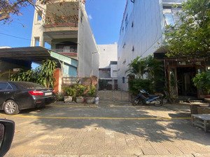 siêu rẻ - bán lô đất dt: 144m2, mặt tiền ngang 6,3m, mt phan văn định gần biển nguyễn tất thành