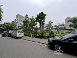 đất đẹp phố trạm long biên 55m2 mt 4.8m, gần phố, 5 tỷ