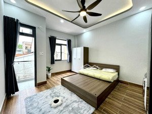 studio ban công, máy giặt riêng, full nội thất, mới 100% ngay hoà bình - lạc long quân
