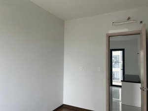 cho thuê nhanh căn hộ nhà trống 3pn tại charm city khách có thể vào ở liền