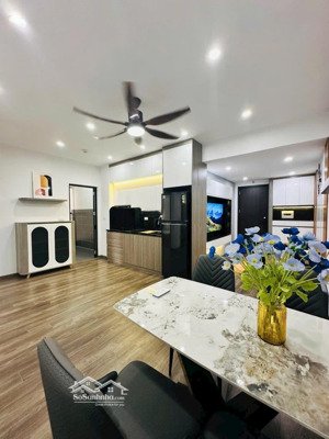 căn 2 ngủ đẹp full nội thất tòa d vinaconex khu đô thị kim văn kim lũ, đường nguyễn xiển.