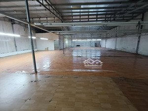 cho thuê kho mặt đường k2, nam từ liêm (sau svđ mỹ đình), dt 504m2, điện 3fa, xe 15t, 42 tr/th