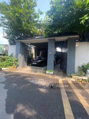 biệt thự vườn tại tt tp. dĩ an. dt: 227m2. ngang 9.8x 23m. (odt: 193m2). đường 5m thông. giá: 10 tỷ