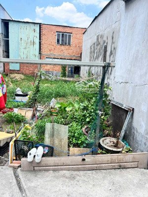 cần bán đất sổ đỏ riêng tại ấp bốn xã vĩnh lộc b. cách võ văn vân 200m. khu dân cư xây dựng mới