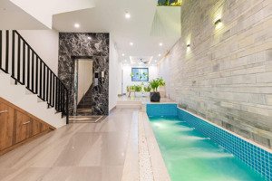 tòa căn hộ 5 tầng có thang máy với 6 phòng ch rộng rãi, cách biển chỉ 600m giá nhỉnh 15 tỷ
