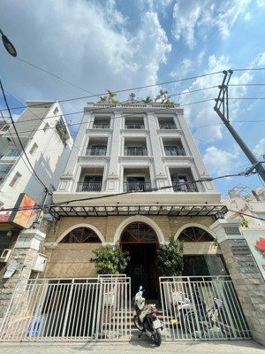 toà văn phòng 1 hầm 7 tầng - đường sư vạn hạnh - 1200m2 sàn - cơ sở hạ tầng hoàn thiện - giá 76 tỷ.
