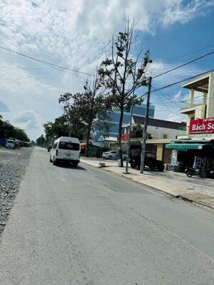 Nền mặt tiền đường Trần Hoàng Na - Khu Dân Cư Hồng Loan 6A