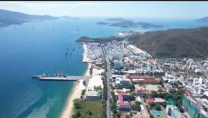 bán lô đất 300m mặt tiền phạm văn đồng p.vĩnh hoà gần bến du thuyền