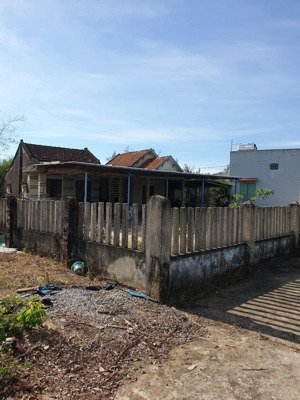 nhà vườn sát biển nam hội an - đường oto tận nơi - dt 520m2 thổ cư xây dưng-giá đầu tư chỉ 2ty4
