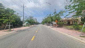 bán 6m x 39m đất ont 2 mặt tiền nguyễn du - tân phước - tx lagi giá ngộp 450 triệu/m ngang gần biển