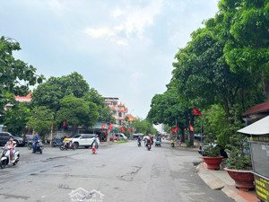 hàng vip bên sông - bán đất tặng nhà đang kinh doanh quán cafe mặt tiền sát phạm văn đồng ngang 7m