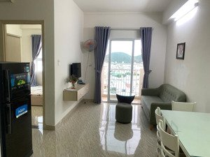 căn hộ tm - hqc nha trang + 1 tỷ 680 - sổ sẵn sang tên: 60m2 + 2pn + 2wc - full nội thất. xéo biển.