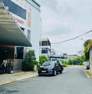 chủ gửi bán 2 lô đất đẹp - hẻm 8m phạm văn đồng - dt 4x17m vs 4x18m - sổ riêng - xây tự do