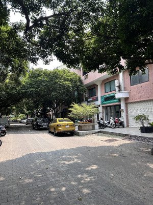 bán toà nhà 6 tầng mặt tiền kinh doanh ngay lý thường kiệt lữ gia 48m2 ngang bề thế -chỉ 11tỷ nhỉnh