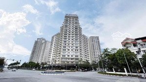 chuyển về quê gia đình cần bán lại căn hộ đã sửa đẹp, sẵn nội thất chỉ việc vào ở, giá bằng căn đcb