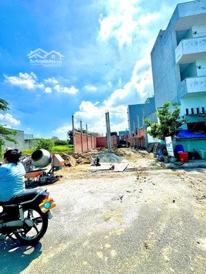 cần bán nền đất full thổ cư, gần ql n2 ngay cổng bv xuyên á chỉ 560tr/mét ngang