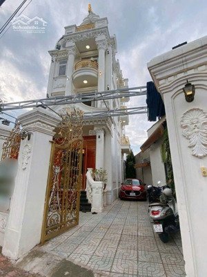 nhà biệt thự đẹp gần vòng xoay an phú tp. thuận an