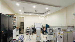 mặt tiền, ngang khủng 5m, sẵn dòng tiền 15tr/tháng, hiệp phú, chỉ 8.6 tỷ