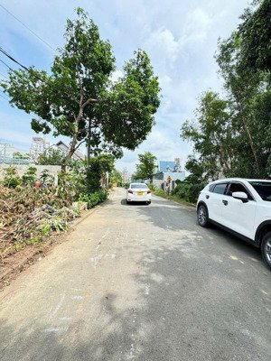 mặt tiền đường dx hiệp an nhựa 8m thông gần trường chợ vài trăm mét dt 659m2 tc 100m2 giá siêu rẻ