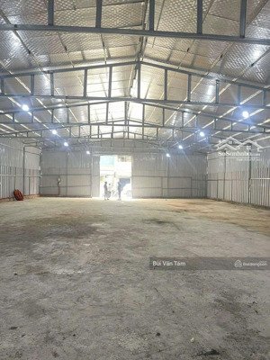 cho thuê kho mới dựng lê trọng tấn hoàng mai dt:200m2 giá rẻ