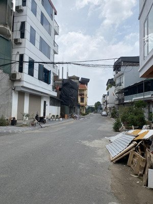 tôi rất cần bán miếng đất tại thượng thanh giá rất hợp lý