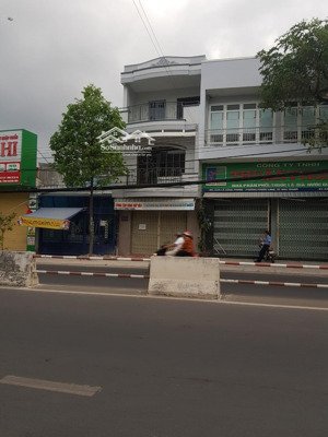 cho thuê nhà mặt phố giá rẻ, tại đường lê hồng phong, phường phước long, tp. nha trang.