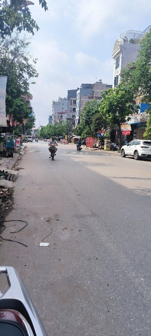 bán nhà mặt phố yên xá 64m ,4t vị trí kinh doanh cực đẹp. chỉ 22, 5tỷ