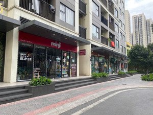 cần cho thuê căn shop đế góc 80m2 đã hoàn thiện giá chỉ 35tr, vị trí mặt đường, mặt sảnh, vhocp1