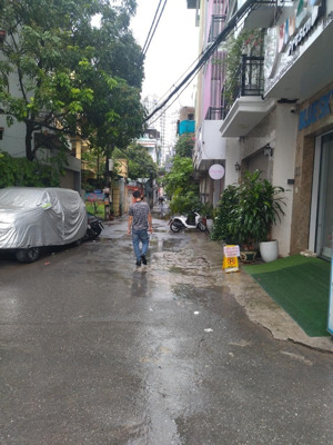 lạc long quân! nhà đẹp - lô góc - ôtô tránh - mặt tiền khủng - kinh doanh - 71m2 - 10.92 tỷ