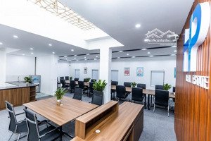 cho thuê mặt sàn 140m2, làm văn phòng kinh doanh online kho hàng được ở lại