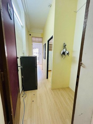 cho thuê 2 phòng ngủ giá rẻ - bancol ngay thích quảng đức, phan đăng lưu