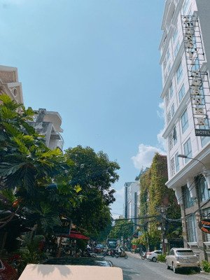 bán nhà 3 lầu đường hoàng dư khương (dt: 5.7 x 17m, hđ thuê 70tr) p. 12, quận 10 - giá 24,5 tỷ