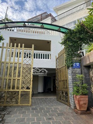 cho thuê biệt thự đồi sứ trần phú, hồ bơi riêng, ưu tiên gia đình 28 triệu/tháng còn thương lượng