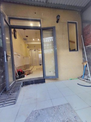 nhà 2 tầng, 80m2, 2pn, nhà mới ở liền, đường lý tế xuyên, linh đông, thủ đức