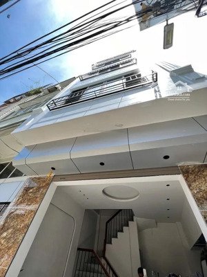 nhà mặt ngõ chợ diêm gỗ dt 22m2, 5t, 5,3 tỷ