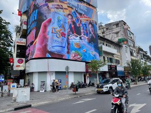 cho thuê góc 2 mặt tiền lê lợi - phan bội châu quận 1 chợ bến thành bitexco takashimaya