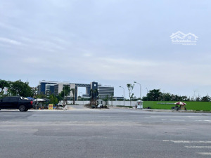 chính chủ cần bán lô đất mặt đường kđt mỹ trung chạy thẳng ra cổng bệnh viện 700 giường