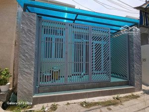 cách mặt tiền chỉ 3 căn giá chỉ nhỉnh 4 tỷ nhà hẻm 1/ đường cây keo, tam phú, xe hơi vào được