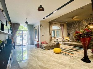 siêu phẩm sol villas compound hoàn thiện full nội thất đẹp 6x20m giá 15 tỷ. lh: 