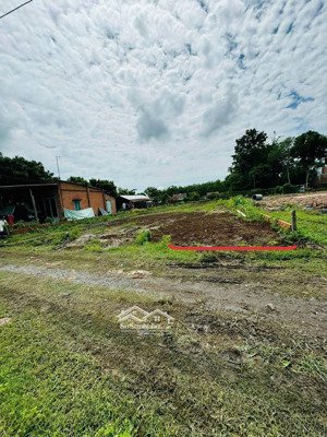 10x26m đất đô thị, gấn nút giao cao tốc hcm - mộc bài. 1,x tỷ