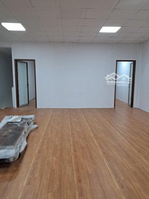 bát khối - cho thuê kho, vp 250m2, 1070m2 - xe cont đỗ cửa - 3 pha