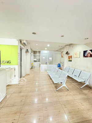 cho thuê nhà nguyên căn 200m2, mặt tiền đường trường chinh