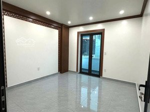 cách mặt đường trực cát 40m - ô tô nhỏ đỗ cửa - nhà lô góc xây mới giá chỉ 4,1x tỷ