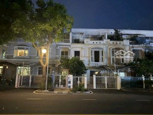 bán nhà biệt thự 320m2 tại mỹ giang 1&2, đường nguyễn đức cảnh, quận 7, giá ưu đãi 42 tỷ vnd