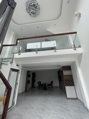 bán nhà 40m2 giá 3tỷ5x ngõ ô tô sổ đỏ chuẩn không lỗi phong thủy không quy hoạch, tk đẹp hiện đại