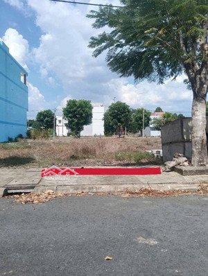 thanh lí gấp đất thổ cư , 589tr mặt tiền đường lớn , xã bình chánh , hồ chí minh gần chợ bình chánh