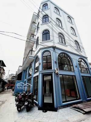 bán gấp tòa nhà building căn góc - thiết kế chuẩn châu âu - thang máy - giá 12,9 tỷ - quận 12.