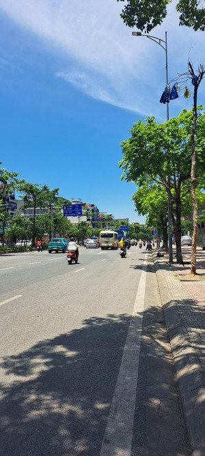 bán nhà mặt phố ngô gia tự, đức giang, long biên, hà nội, 205 triệu / m2, 94 m2